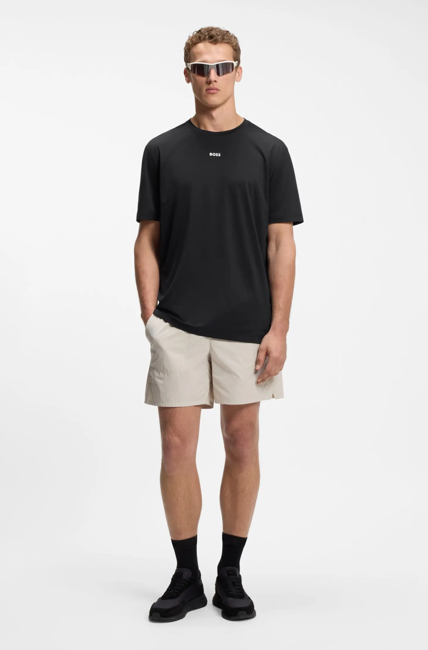 Active Slim-Fit T-Shirt aus schnelltrocknendem Gewebe