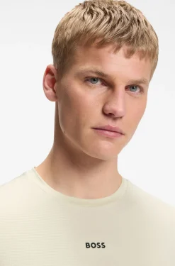 Active Slim-Fit T-Shirt aus schnelltrocknendem Gewebe