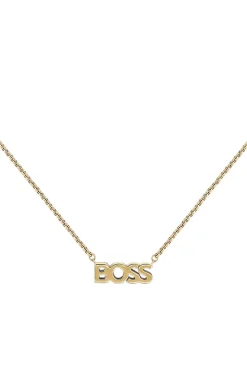 An understated necklace for everyday style
