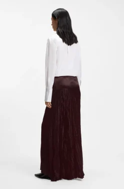 Asymmetrischer Maxirock aus Satin mit Knitter-Struktur
