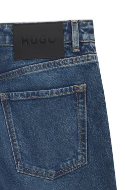 Ausgestellte Jeans aus blauem Stretch-Denim