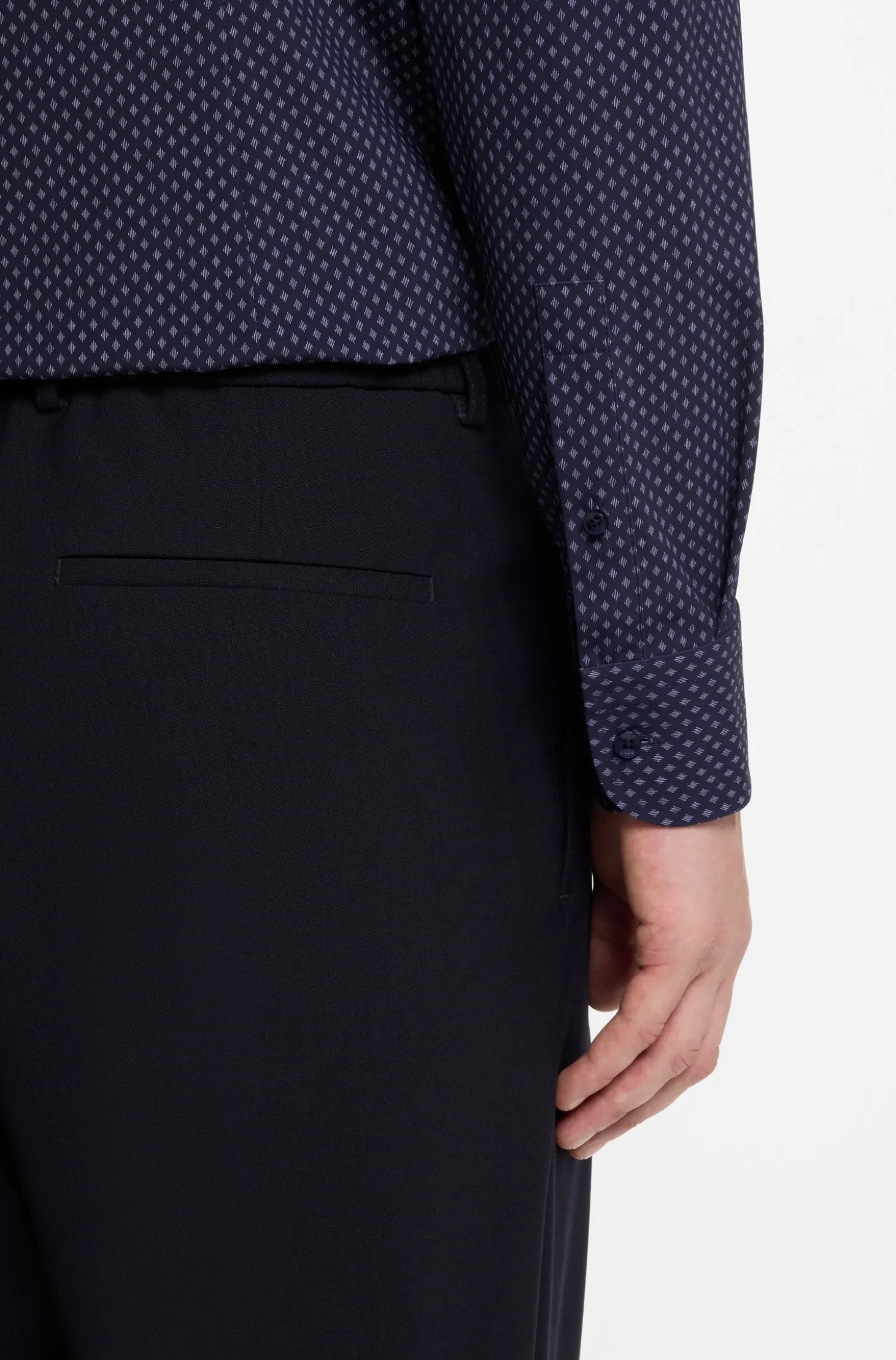 Bedrucktes Slim-Fit Hemd aus Performance-Stretch-Gewebe