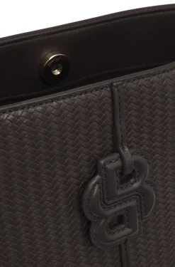 Beuteltasche mit Flechtoptik und Double-B-Monogramm