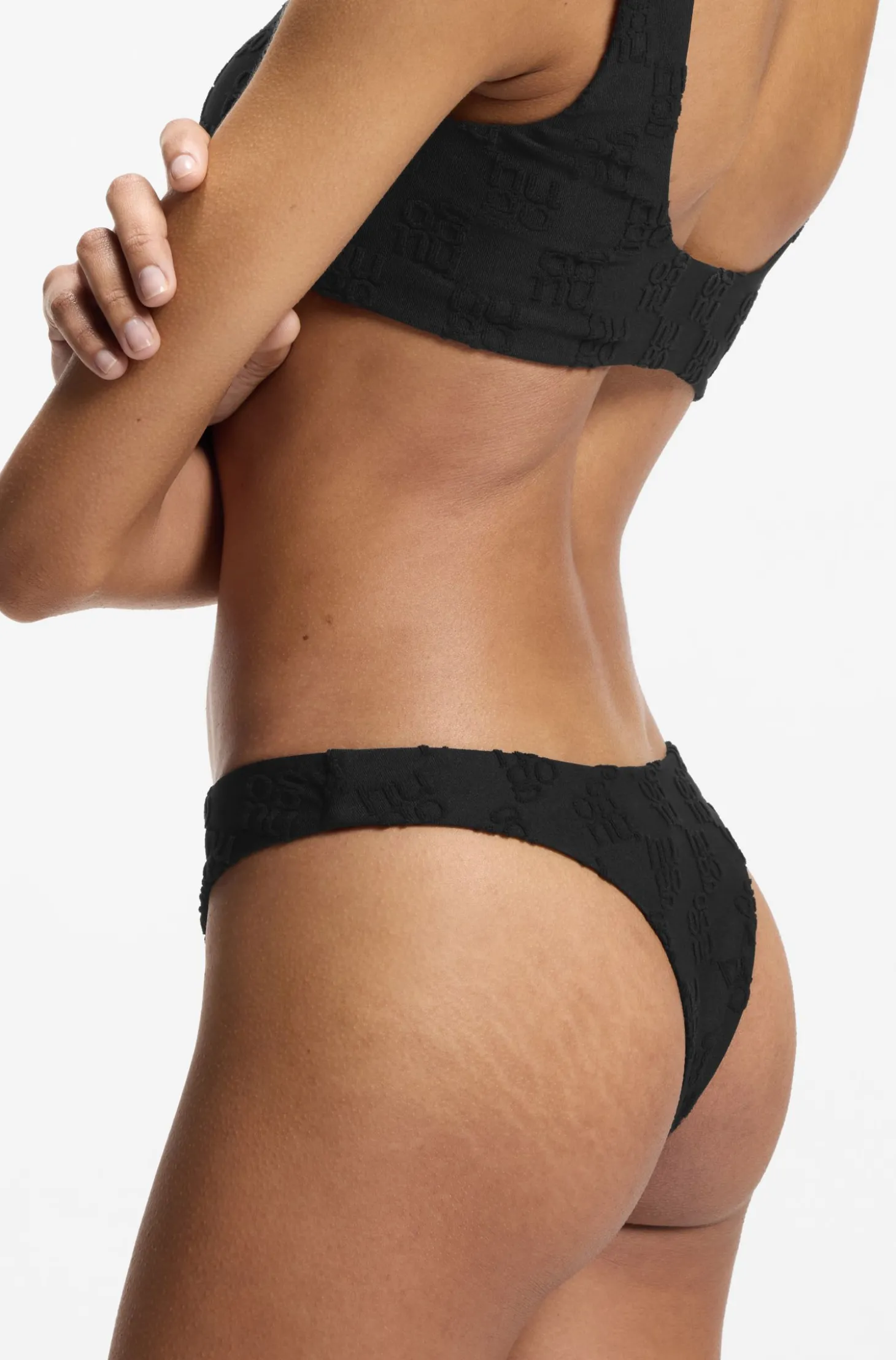 Bikinihose im brasilianischen Stil aus Stretch-Terry mit übereinanderliegenden Logos