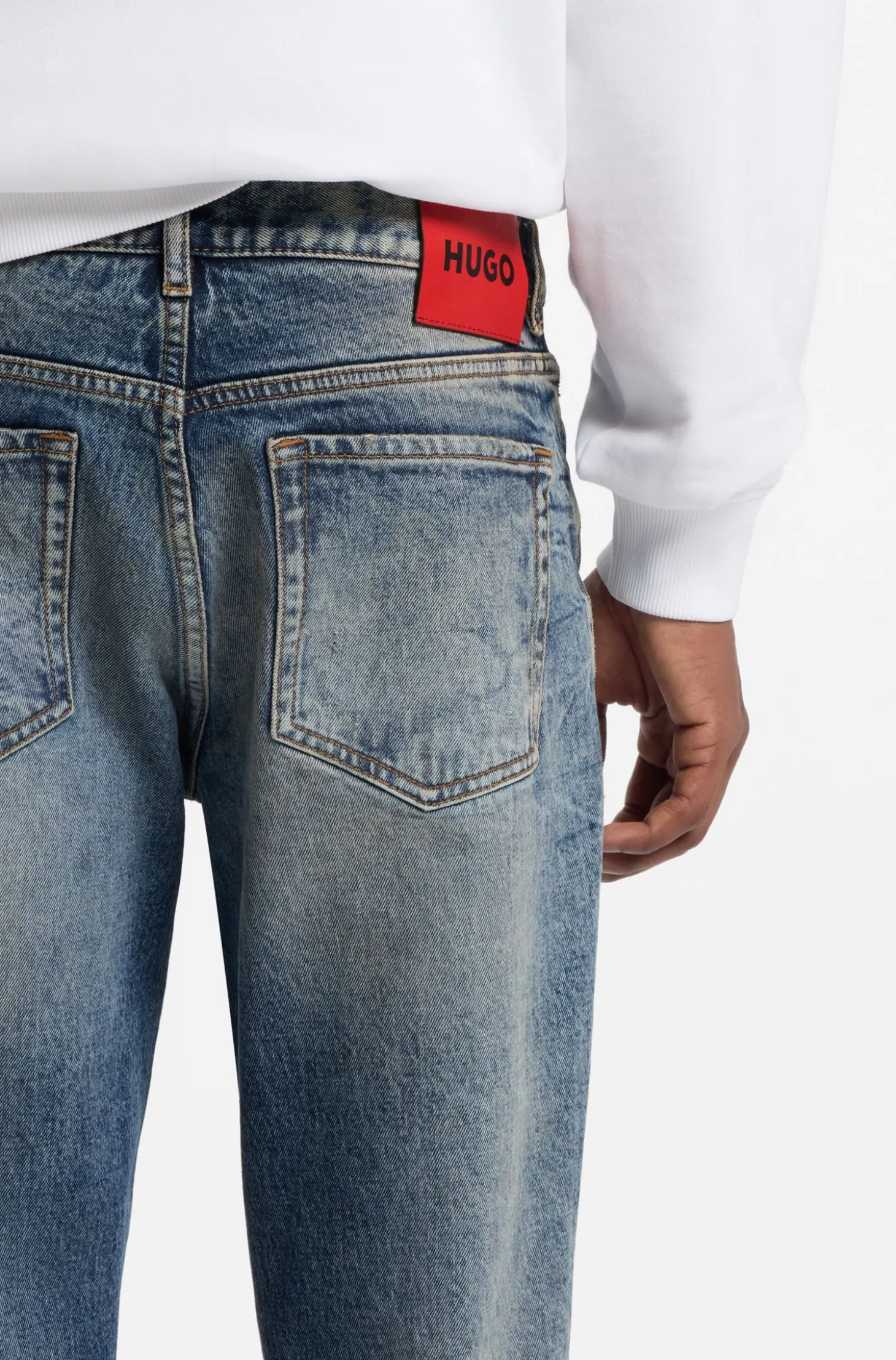 Blaue Tapered-Fit Jeans aus Stretch-Denim