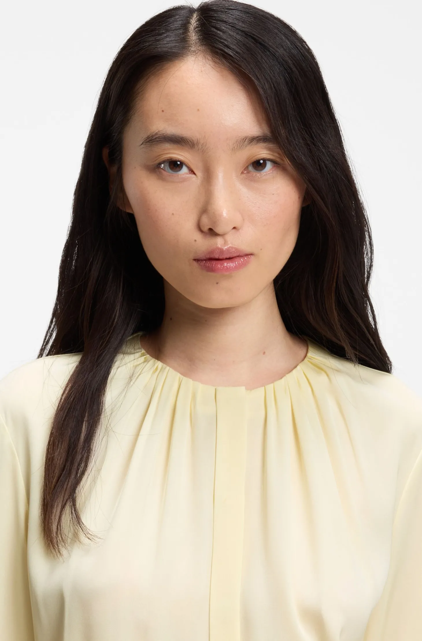 Bluse aus Stretch-Seide mit gerafften Details