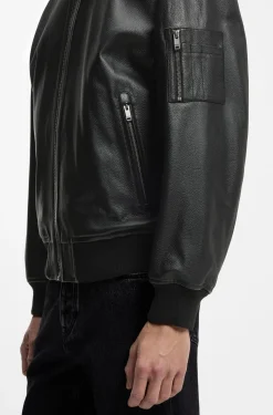 Bomberjacke aus Leder mit Ärmeltasche