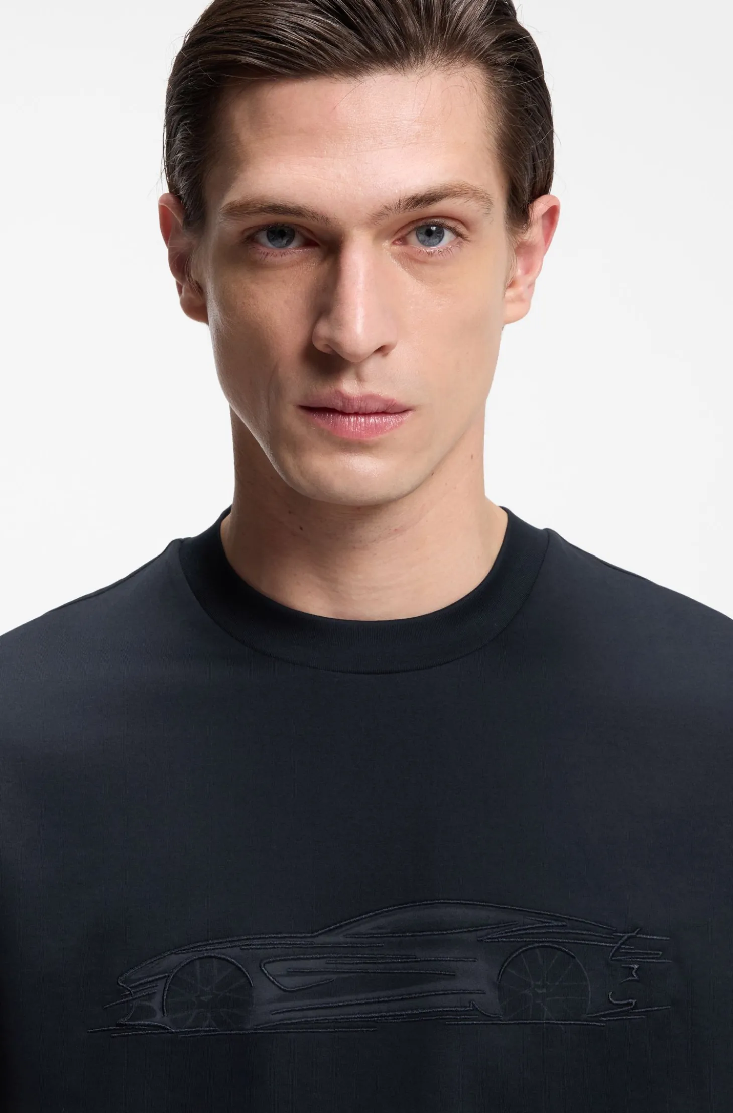 BOSS x ASTON MARTIN T-Shirt aus merzerisierter Baumwolle mit Auto-Artwork
