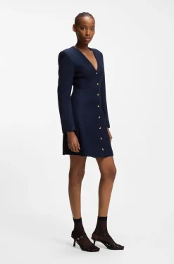 Bouclé-Kleid mit goldfarbenen Knöpfen