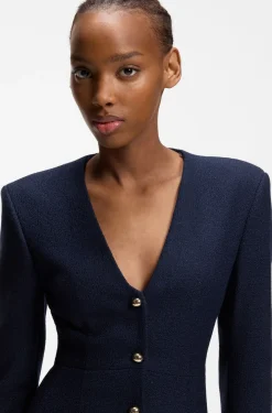 Bouclé-Kleid mit goldfarbenen Knöpfen