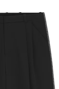 Bundfaltenhose mit Details im Überwendlichstich
