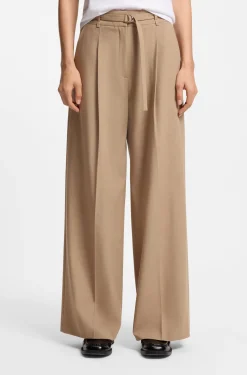 Bundfaltenhose mit Gürtel