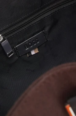 Canvas-Beuteltasche mit Besätzen in Leder-Optik