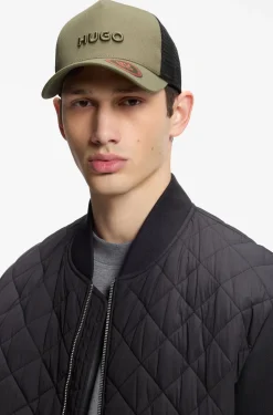 Cap aus Baumwoll-Twill mit Mesh-Einsätzen