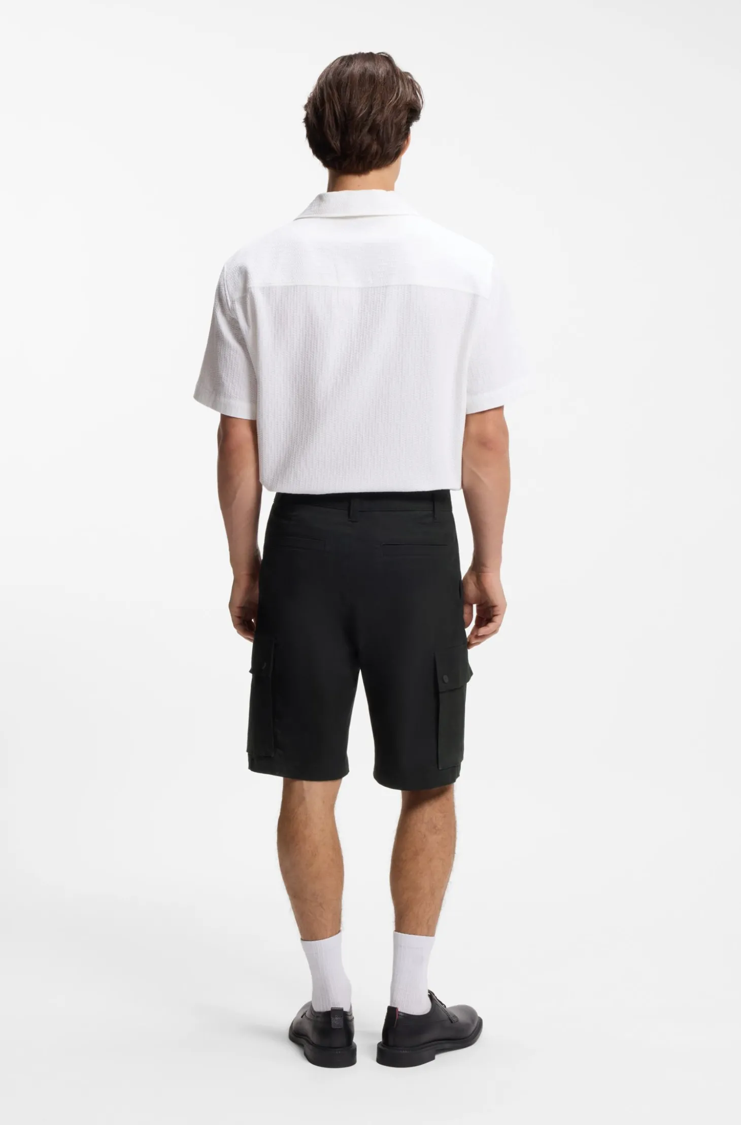 Cargo-Shorts aus Stretch-Baumwolle mit Bundfalten vorn