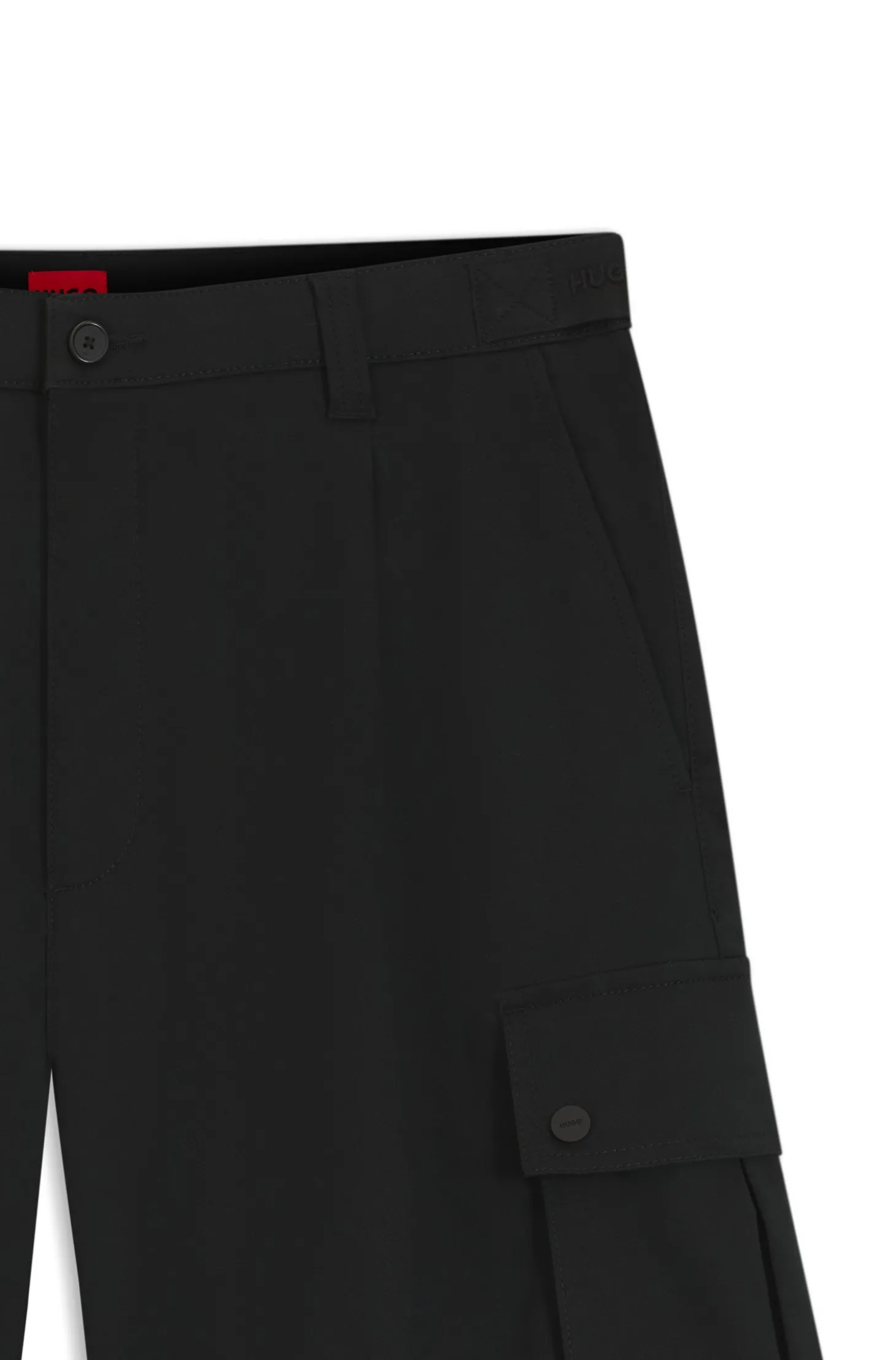 Cargo-Shorts aus Stretch-Baumwolle mit Bundfalten vorn