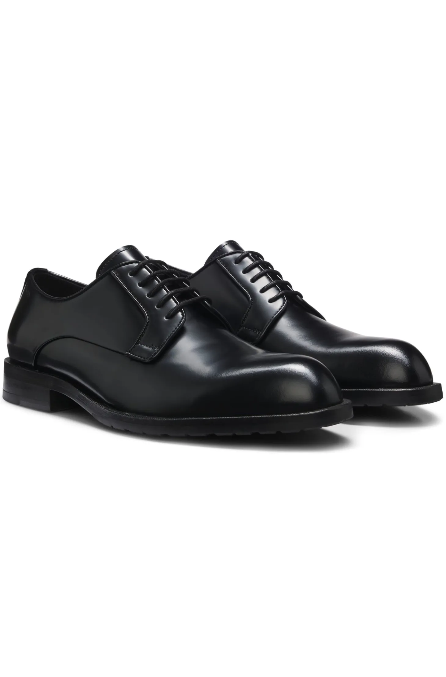 Derbys aus Brush-off-Leder mit Logo-Prägung