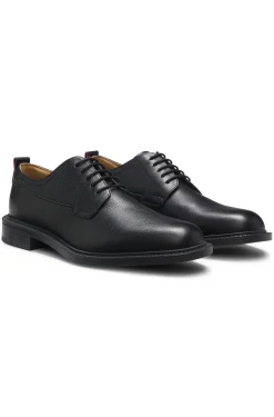 Derbys aus genarbtem Leder