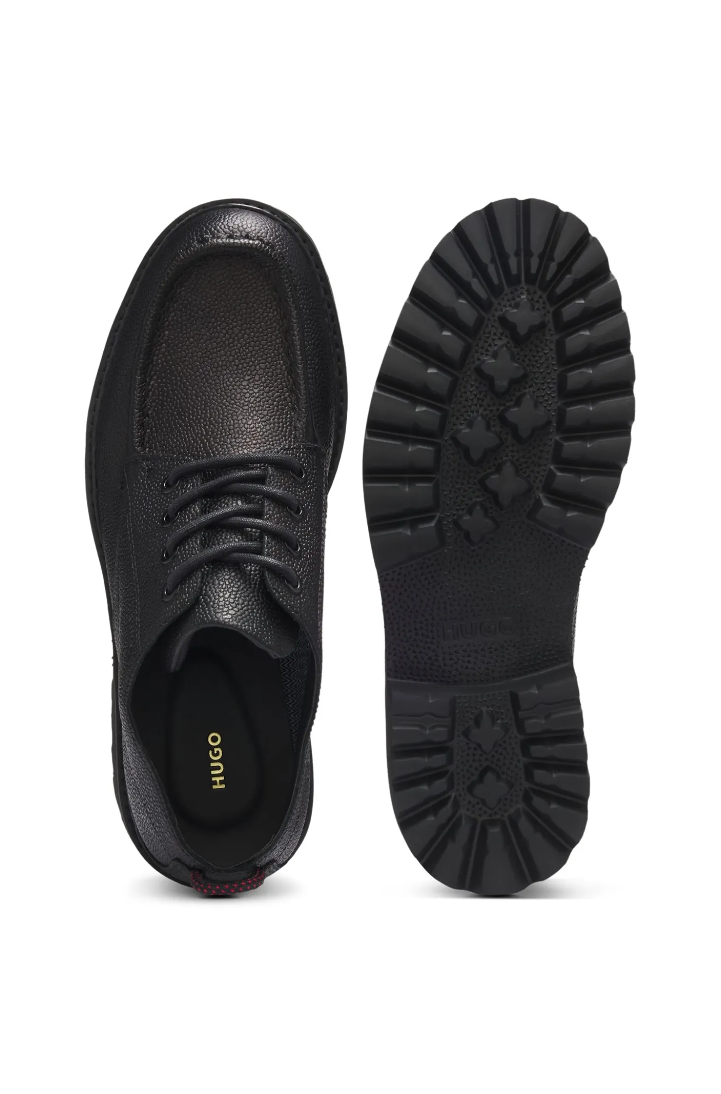 Derbys aus genarbtem Leder mit Profilsohle
