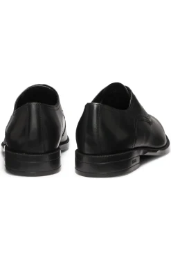 Derbys aus Leder mit Nahtdetails
