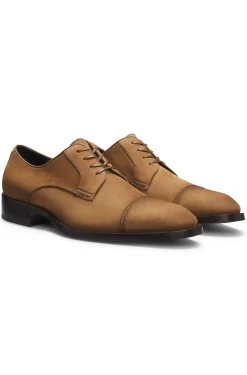 Derbys aus Veloursleder mit gestickten Details