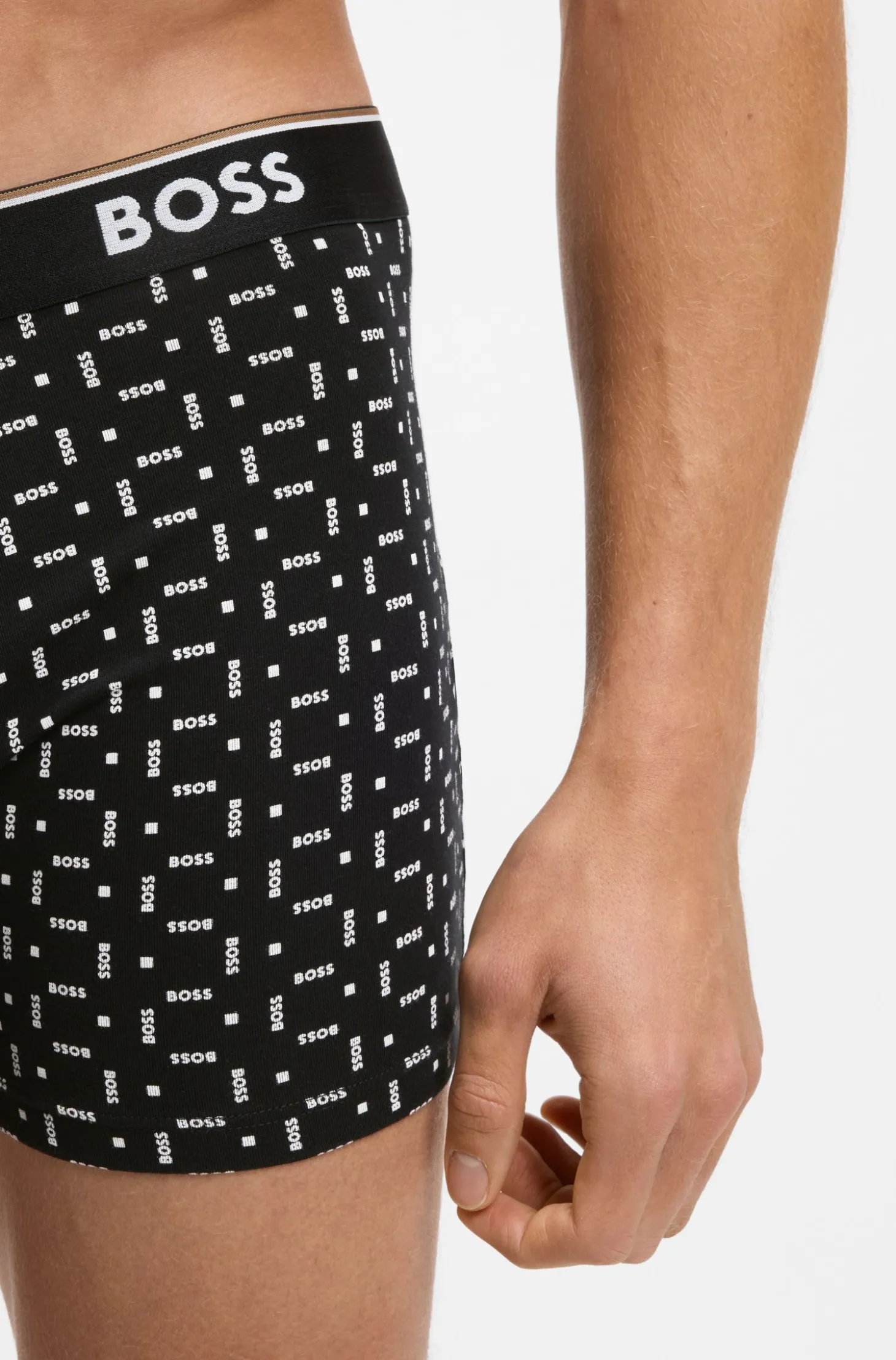 Dreierpack eng anliegende Boxershorts aus Stretch-Baumwolle mit Logos am Bund