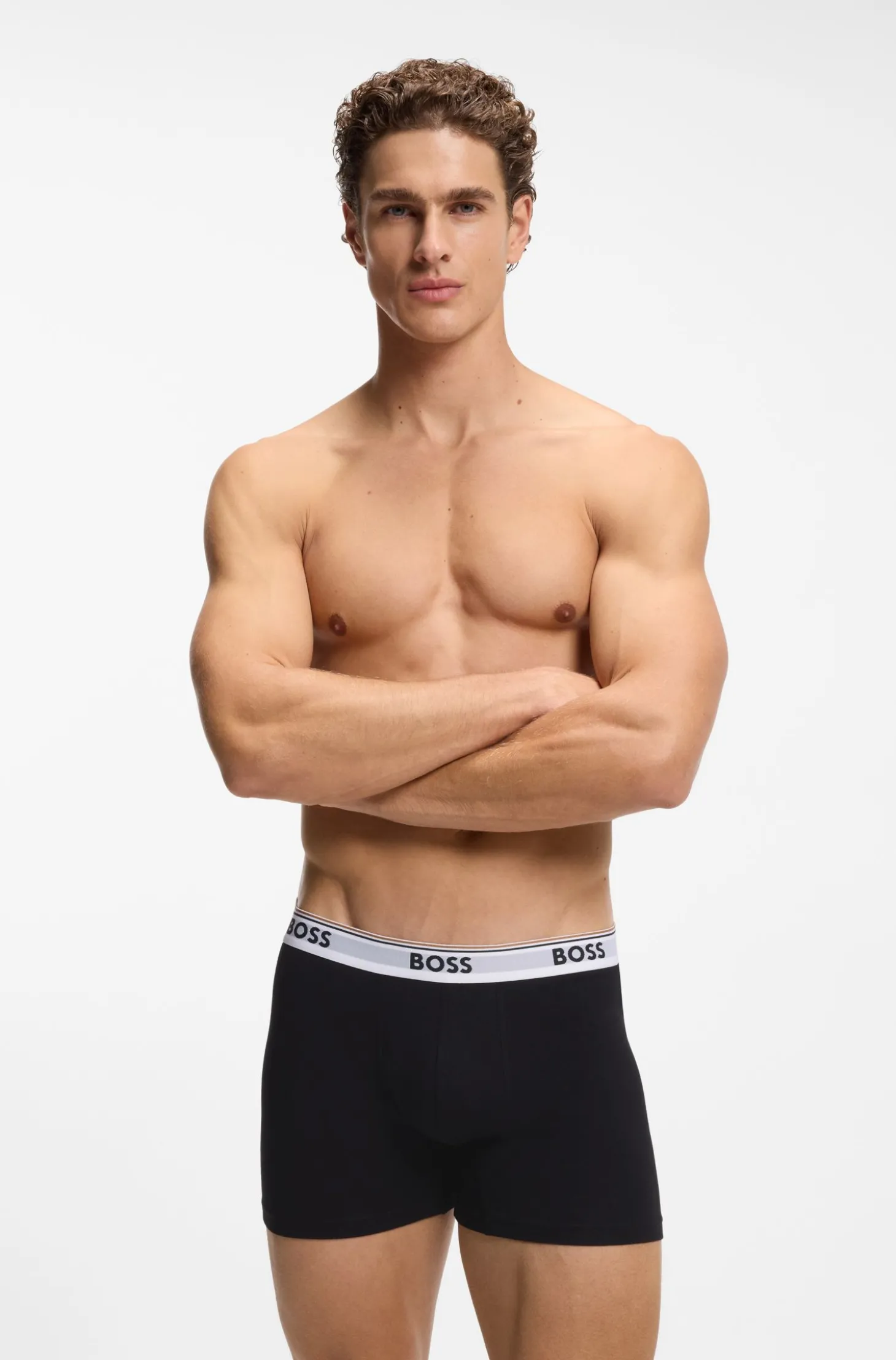 Dreierpack eng anliegende Boxershorts aus Stretch-Baumwolle mit Logos am Bund