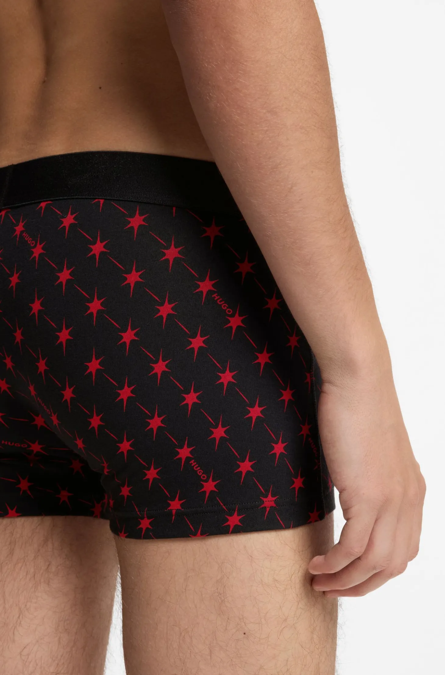 Dreierpack eng anliegende Boxershorts aus Stretch-Baumwolle mit kurzem Bein und Logo-Bund