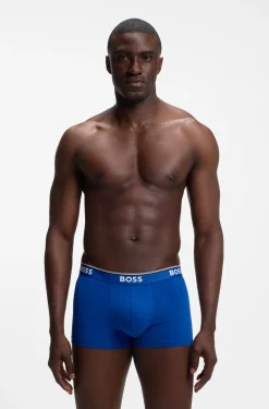 Eng anliegende Boxershorts aus Stretch-Baumwolle mit kurzem Bein und fortlaufenden Logos