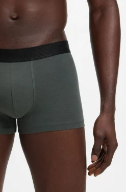 Eng anliegende Boxershorts aus Baumwoll-Mix im Dreierpack