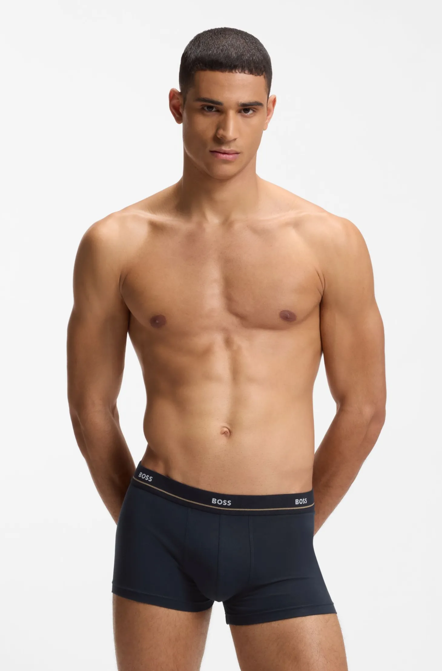 Fünferpack eng anliegende Boxershorts mit kurzem Bein aus Stretch-Baumwolle mit Logos am Bund