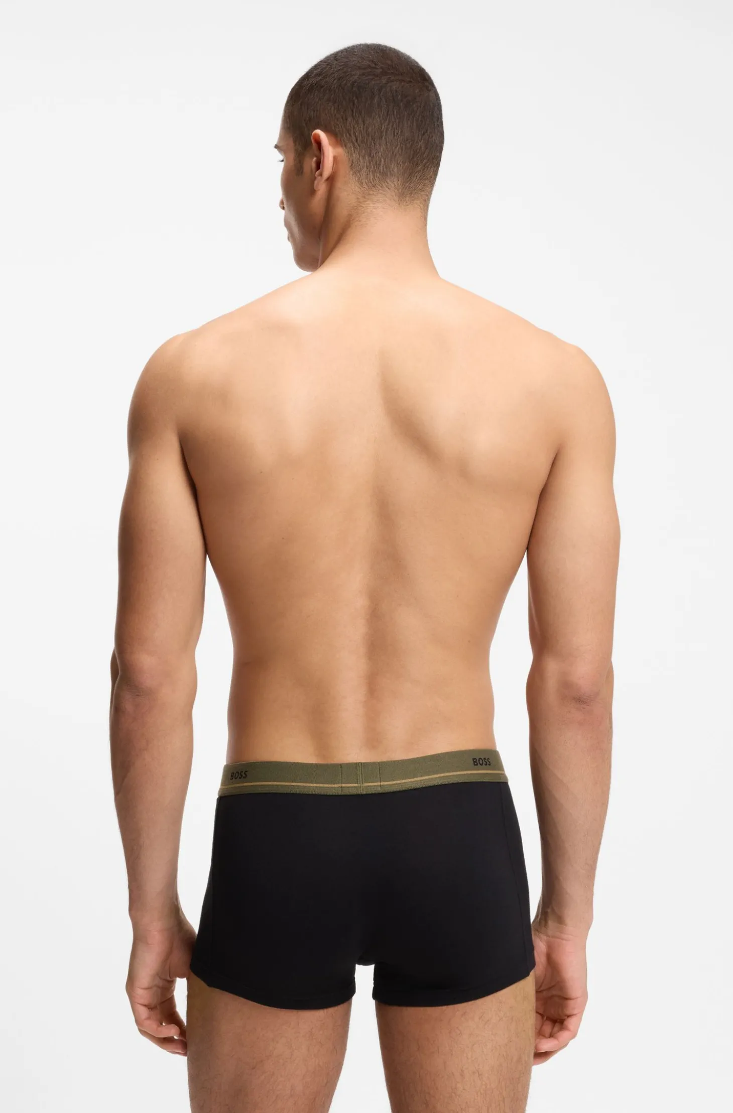 Fünferpack eng anliegende Boxershorts mit kurzem Bein aus Stretch-Baumwolle mit Logos am Bund