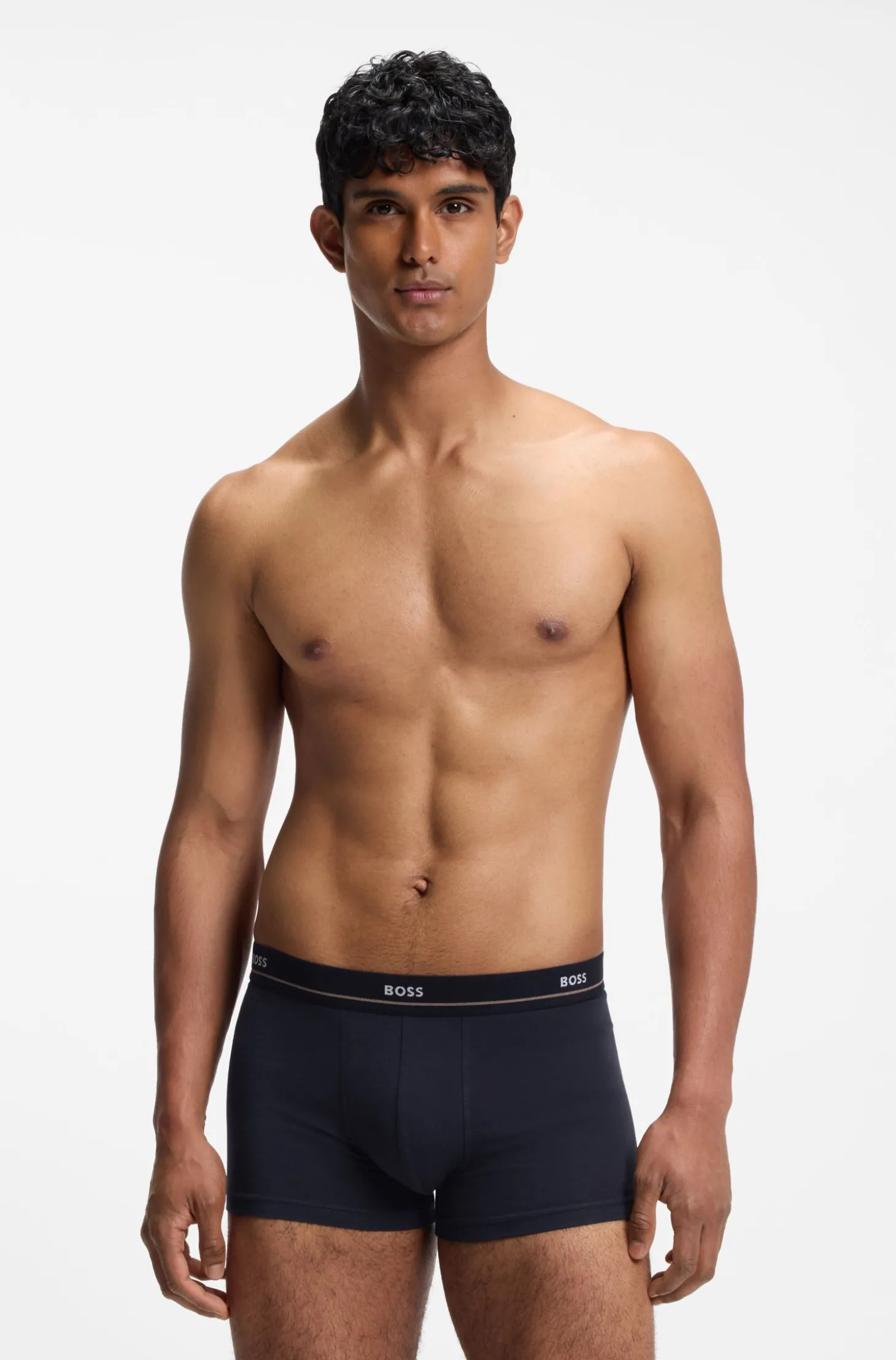 Fünferpack eng anliegende Boxershorts mit kurzem Bein aus Stretch-Baumwolle mit Logos am Bund