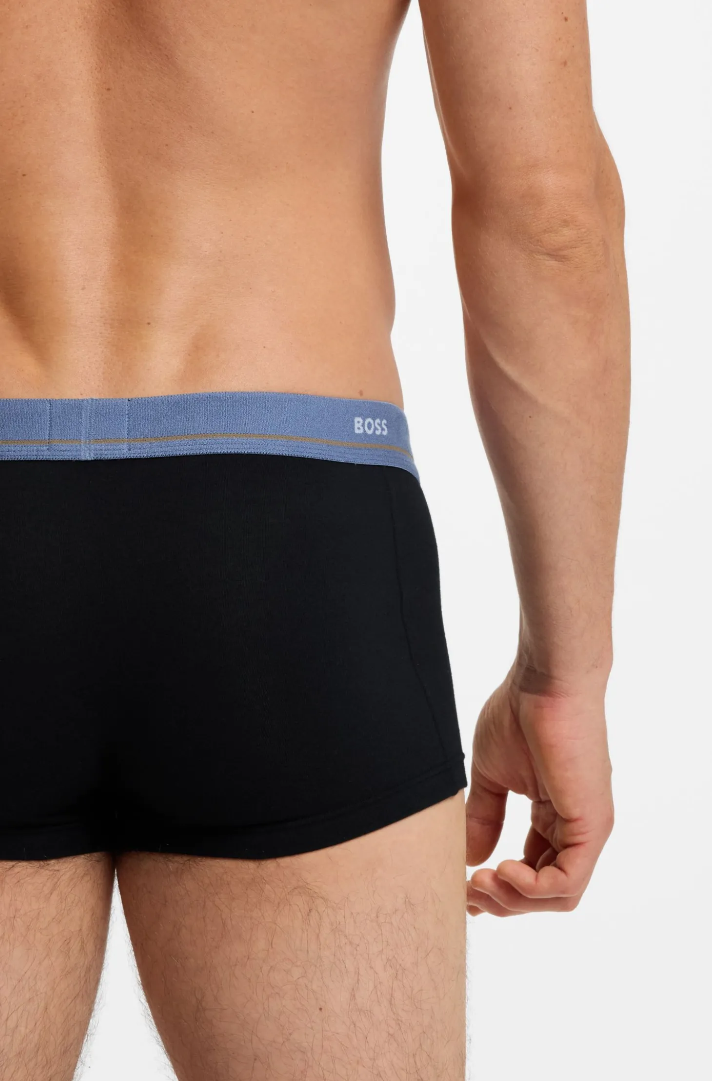 Fünferpack eng anliegende Boxershorts mit kurzem Bein aus Stretch-Baumwolle mit Logos am Bund