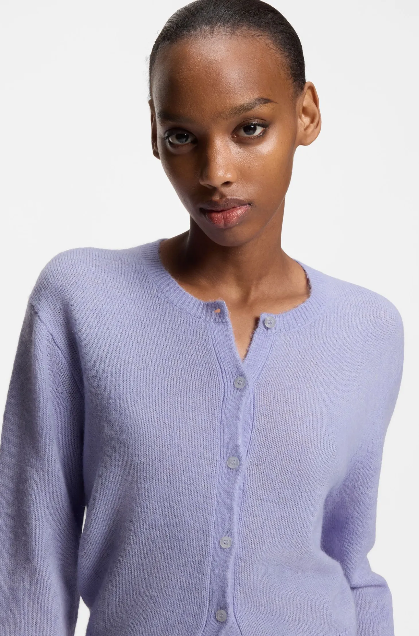 Geknöpfter Cardigan mit tonaler Logo-Stickerei