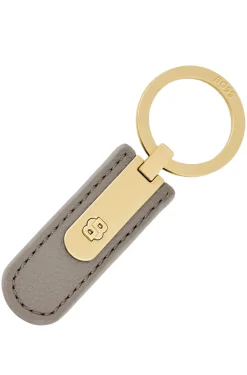 Genarbter taupefarbener Schlüsselanhänger mit goldfarbenem Double-B-Metalldetail
