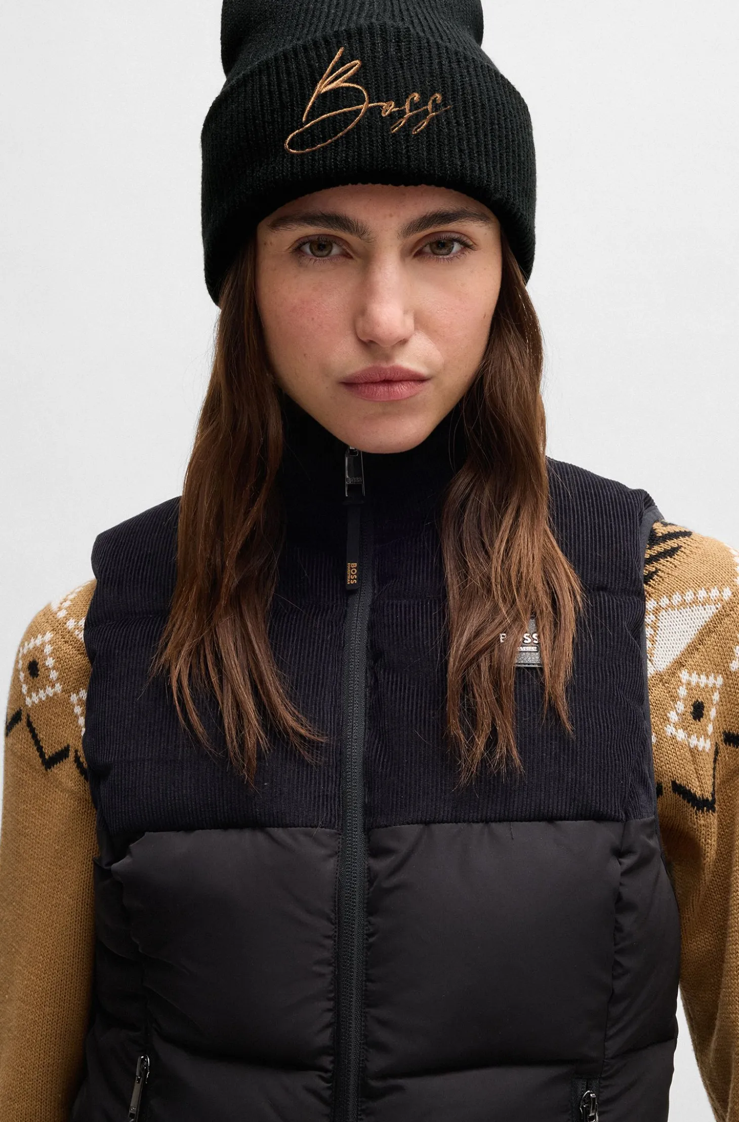 Gerippte Reitsport-Mütze mit Logo-Stickerei