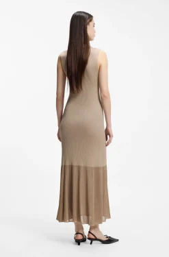 Geripptes Kleid mit Colour-Block-Effekt