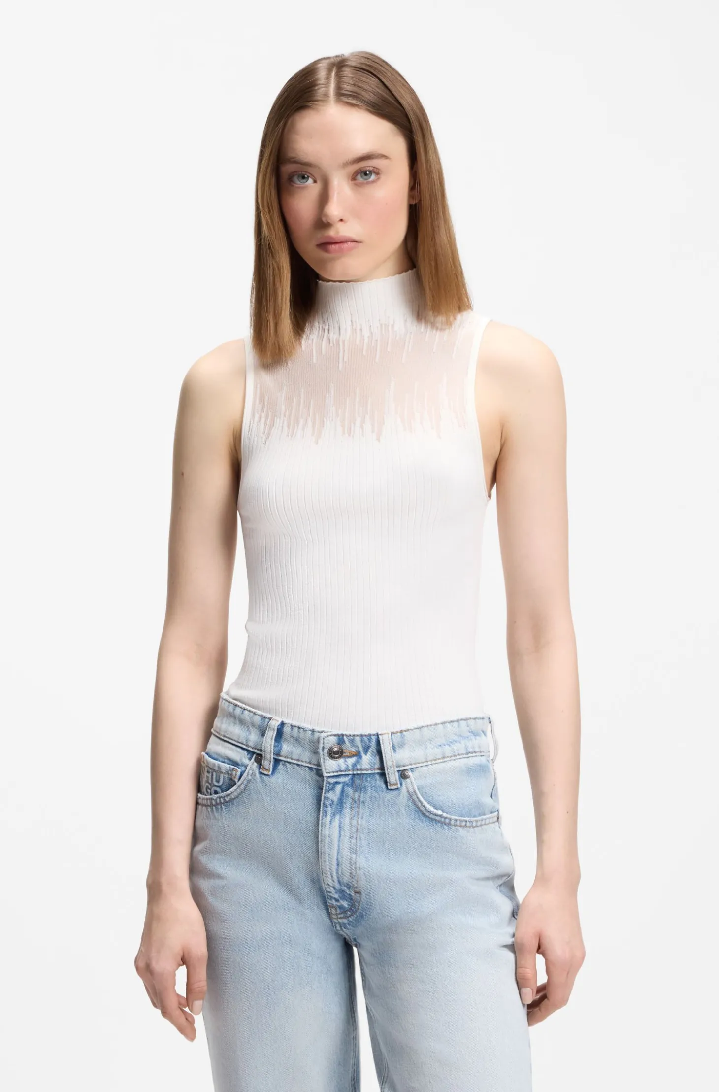 Gestricktes Top mit transparenter Partie