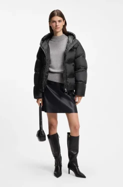 Glänzende Daunensteppjacke mit Statement-Zipper