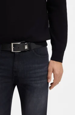 Gürtel aus italienischem Leder mit Logo-Schlaufe und Details aus gebürstetem Metall