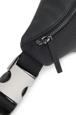 Gürteltasche aus genarbtem Material mit Logo-Patch