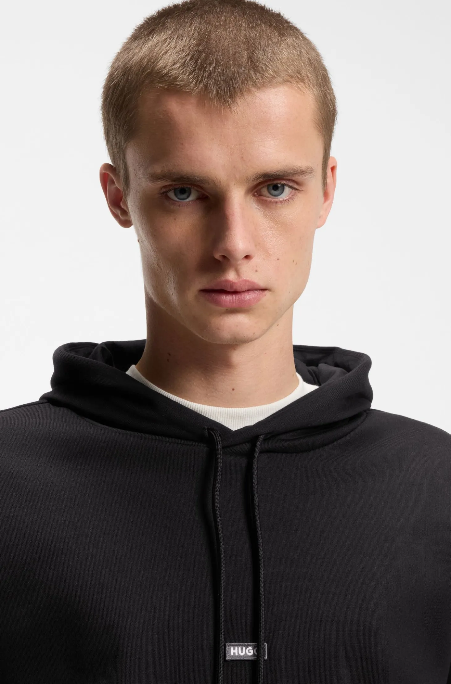 Hoodie aus Baumwoll-Terry mit Logo-Badge
