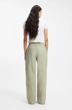 Hose aus Paper-Touch-Baumwolle mit weitem Beinverlauf