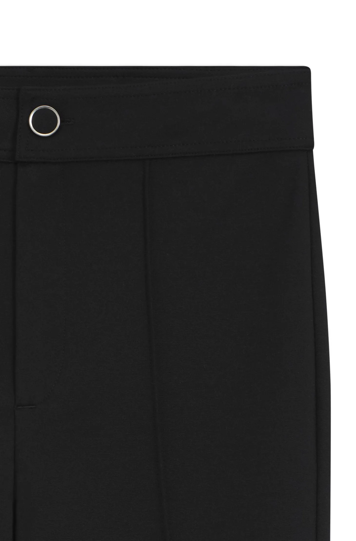 Hose mit ausgestelltem Bein und Schlitzen auf der Vorderseite