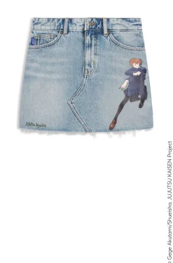 HUGO x Jujutsu Kaisen Denim-Rock mit Nobara-Print