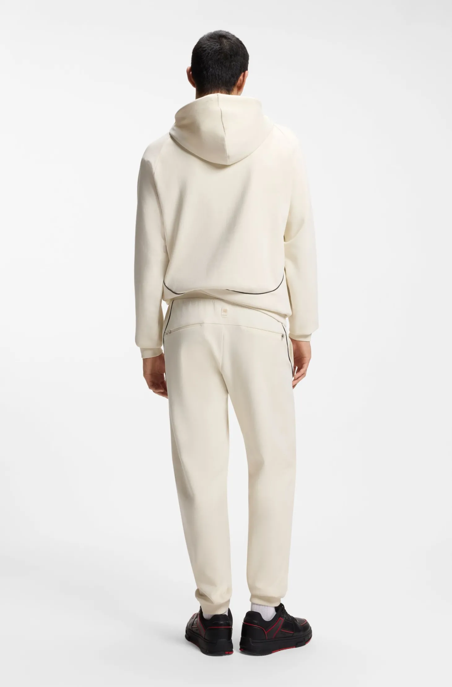 HUGO x RB Jogginghose aus Stretch-Baumwolle mit Stier-Motiv
