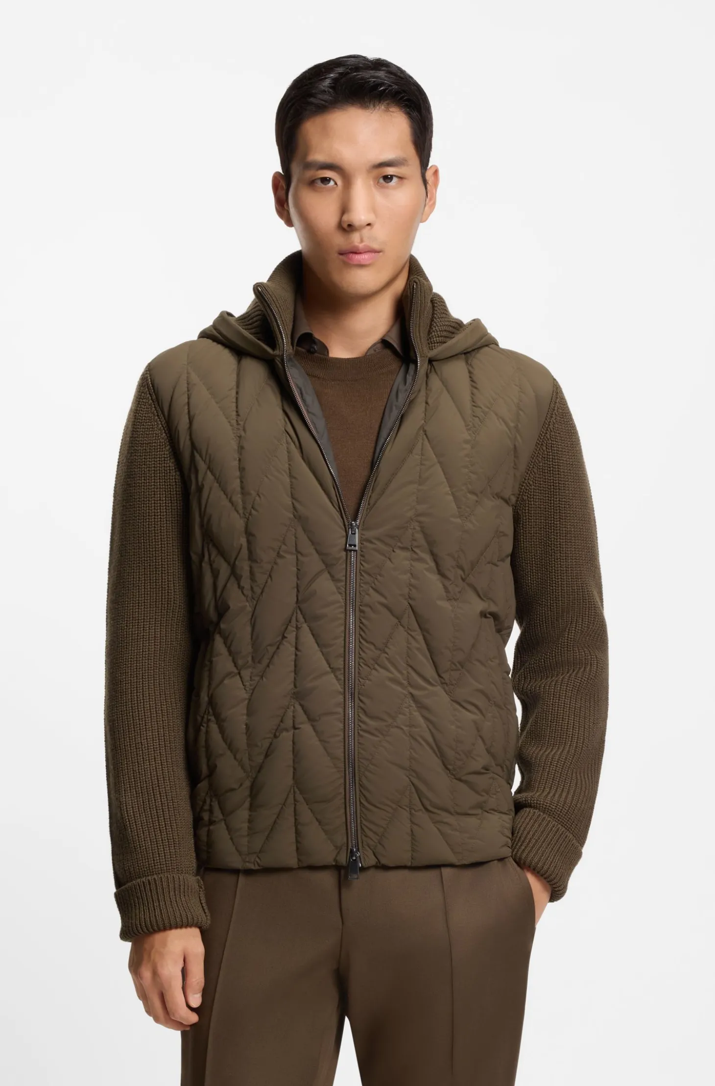 Hybrid-Jacke mit Wollärmeln und Daunenfüllung vorn