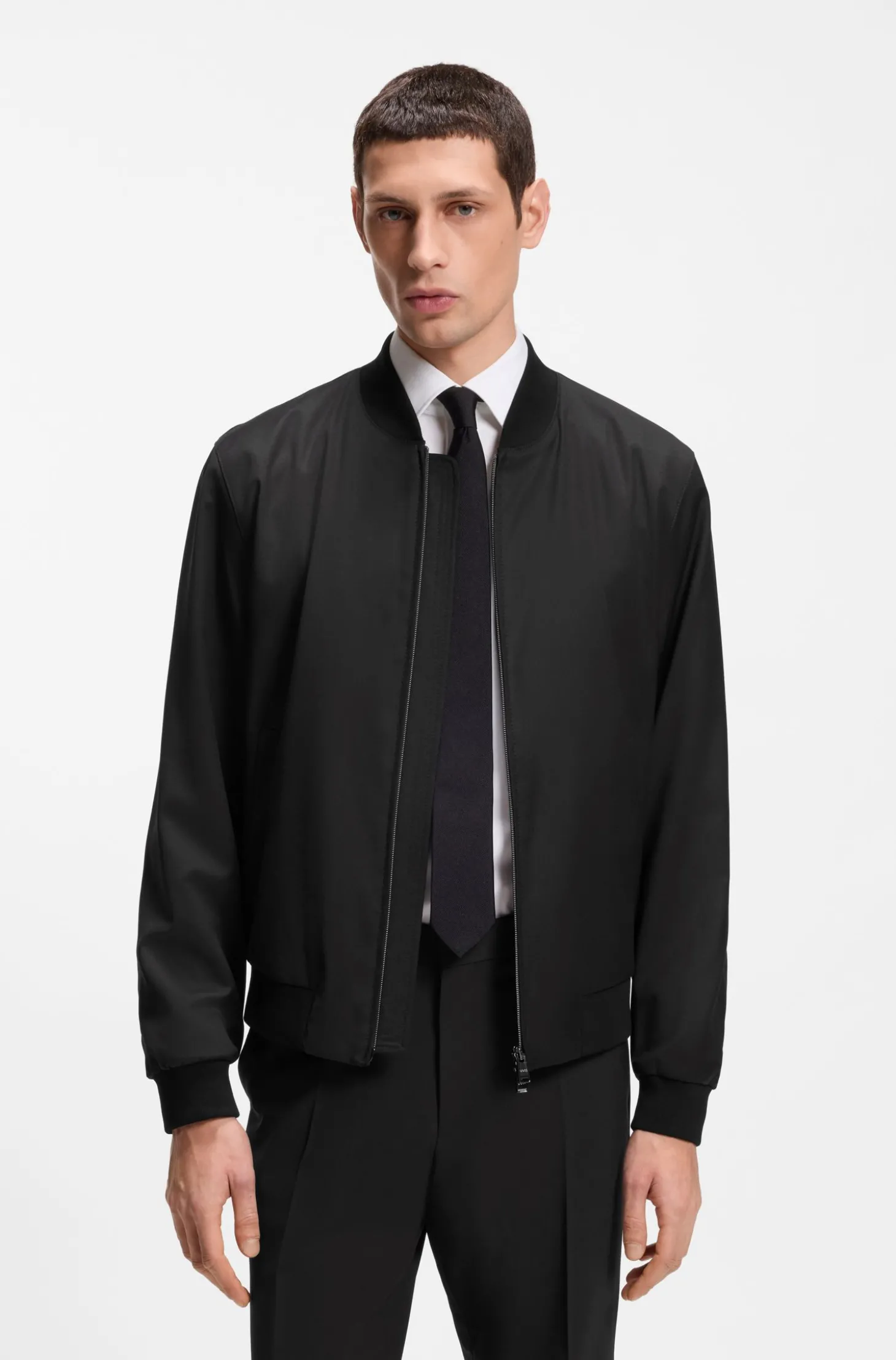 Jacke aus Schurwoll-Serge mit Reißverschluss