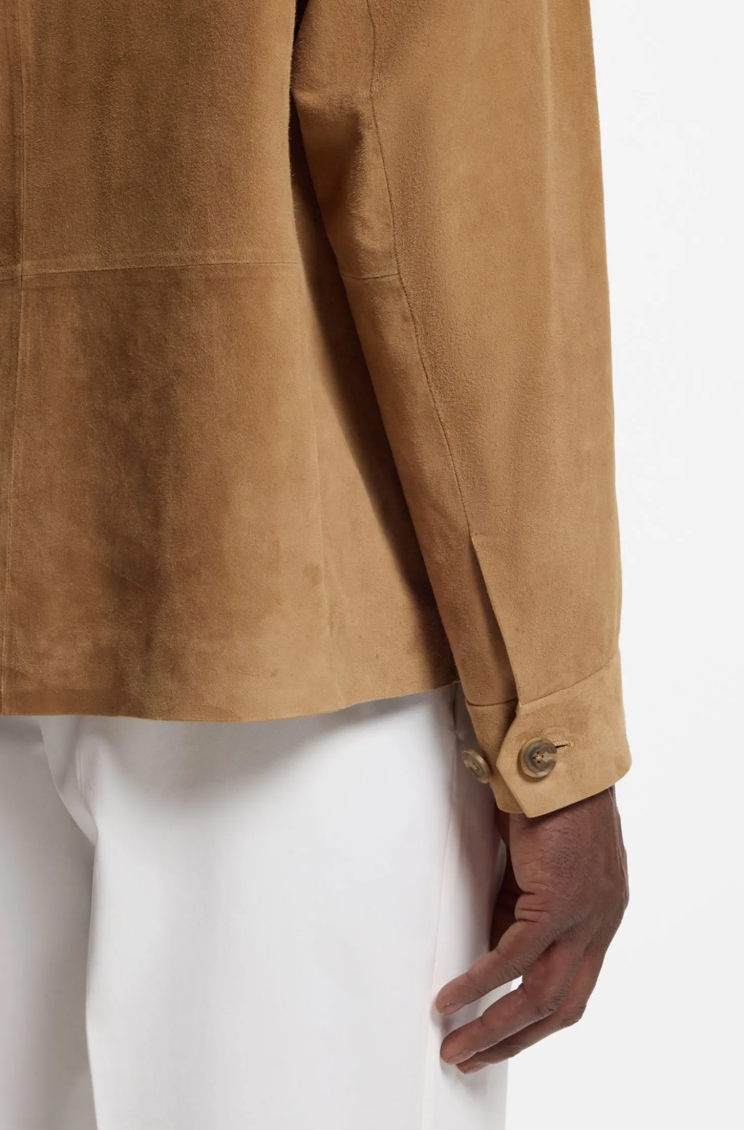 Jacke aus Wildleder mit Knopfleiste und kariertem Futter